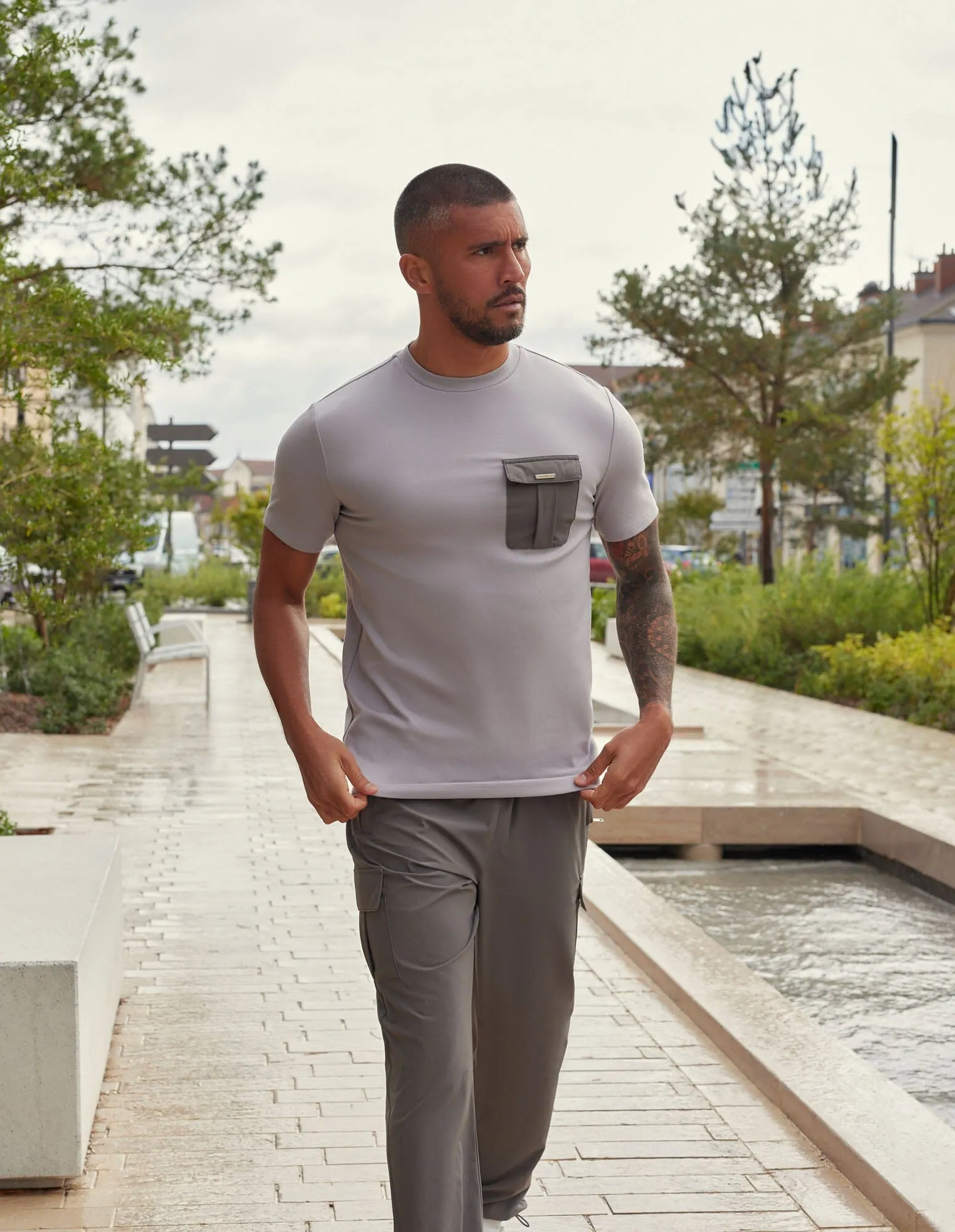 Woven Pocket T-Shirt Pebble/Slate