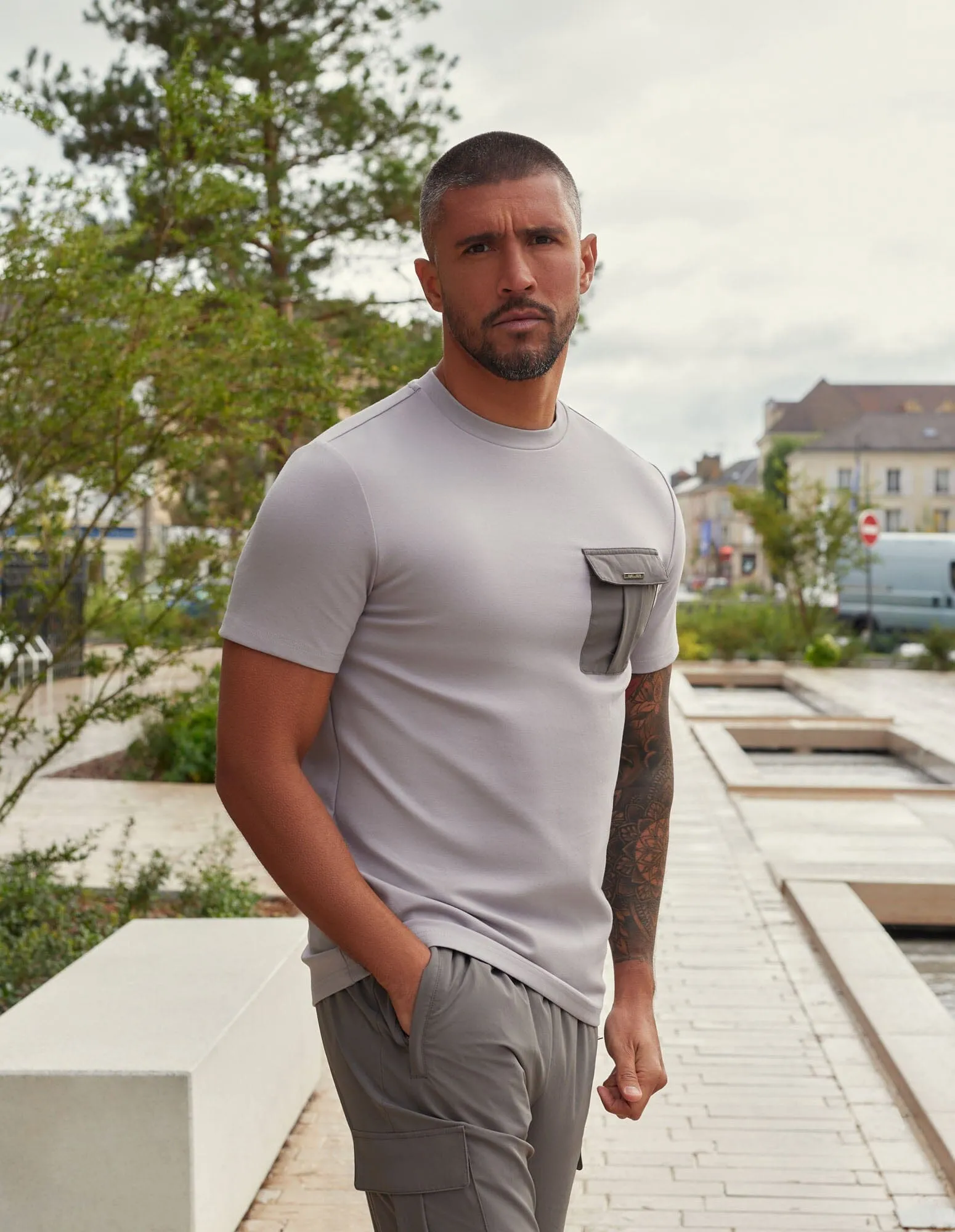 Woven Pocket T-Shirt Pebble/Slate